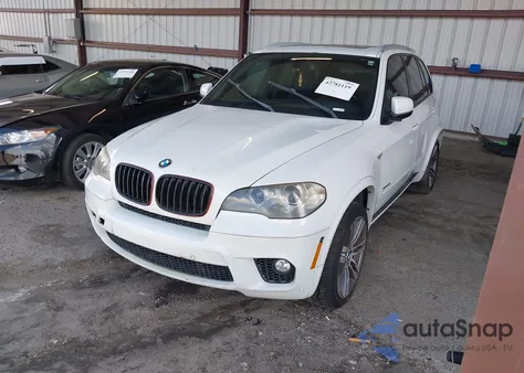 2012 BMW X5 xDrive50I z USA, uszkodzony, nr VIN 5UXZV8C56CL426016